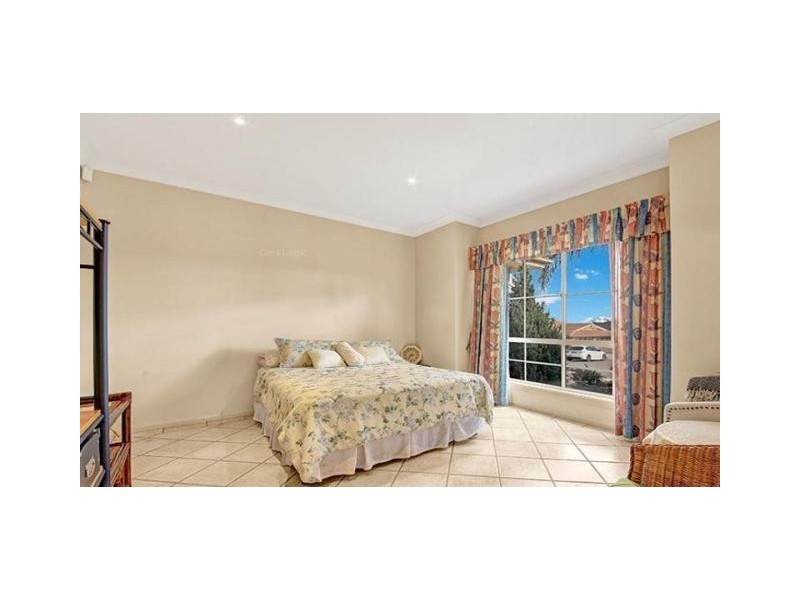 14 Bribie Close, Green Valley NSW 2168