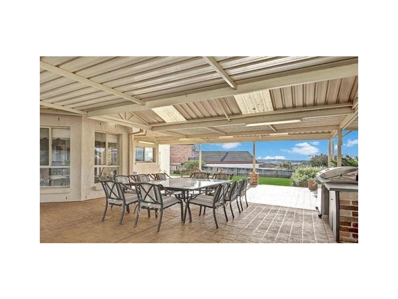 14 Bribie Close, Green Valley NSW 2168