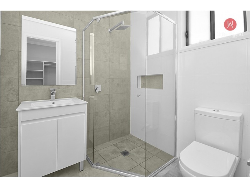 125 Dalmatia Ave, Edmondson Park NSW 2174