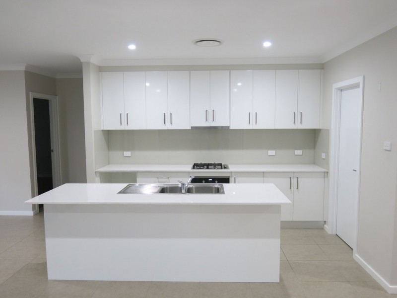 4 Akuna Street, Gregory Hills NSW 2557