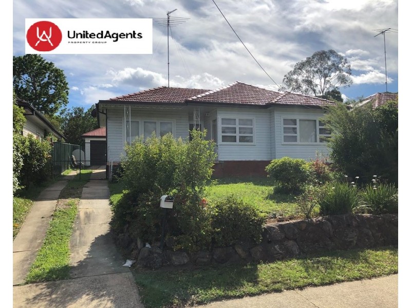 32 Bocking Avenue, Bradbury NSW 2560