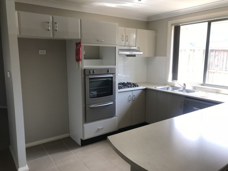 2 Stonequarry Way, Carnes Hill NSW 2171