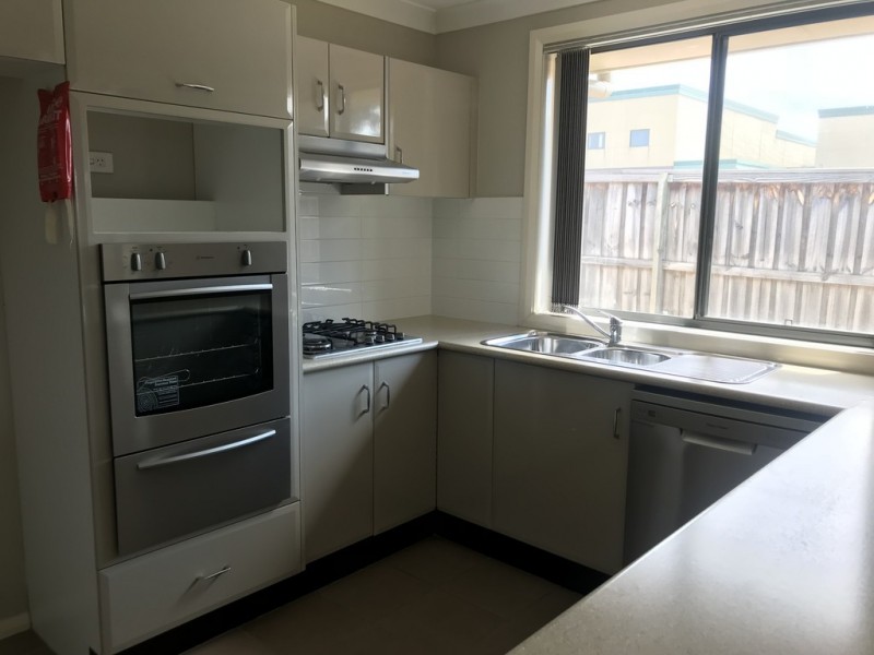 2 Stonequarry Way, Carnes Hill NSW 2171