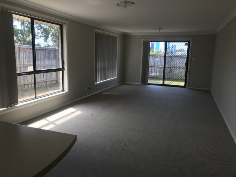 2 Stonequarry Way, Carnes Hill NSW 2171