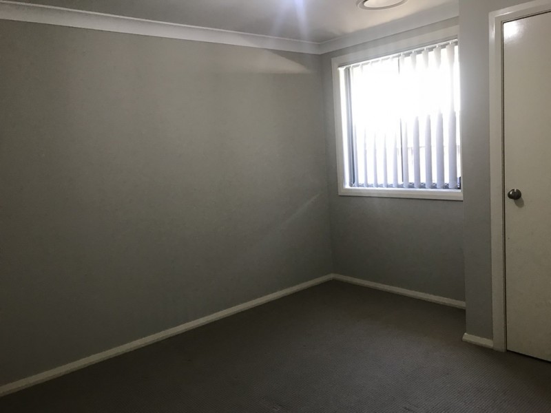 2 Stonequarry Way, Carnes Hill NSW 2171