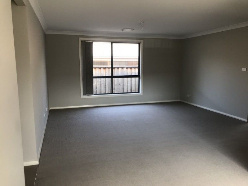 2 Stonequarry Way, Carnes Hill NSW 2171