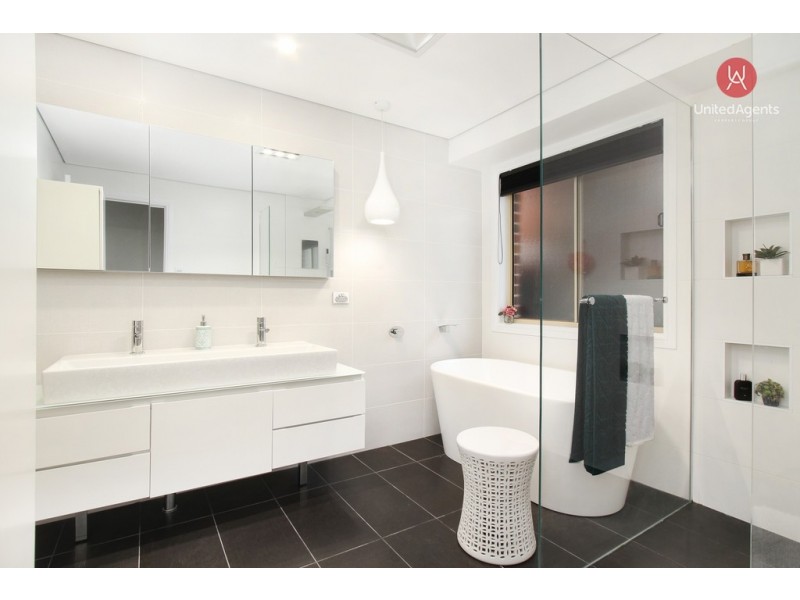 3 Amelia Close, Cecil Hills NSW 2171