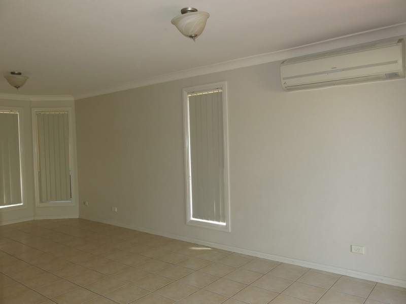 West Hoxton NSW 2171