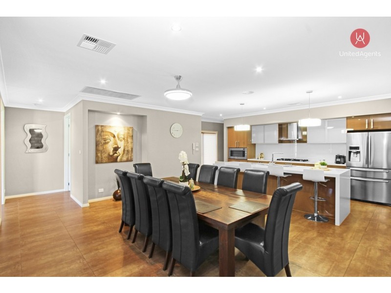 4 Portrush Crescent, Luddenham NSW 2745