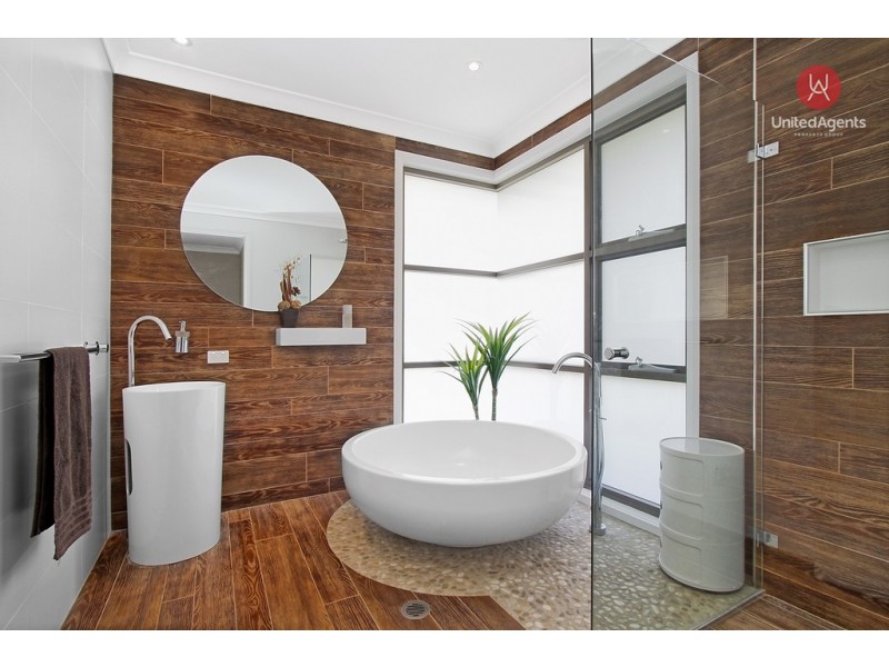 4 Portrush Crescent, Luddenham NSW 2745