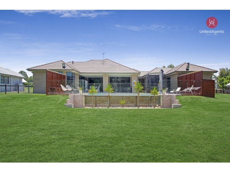 4 Portrush Crescent, Luddenham NSW 2745