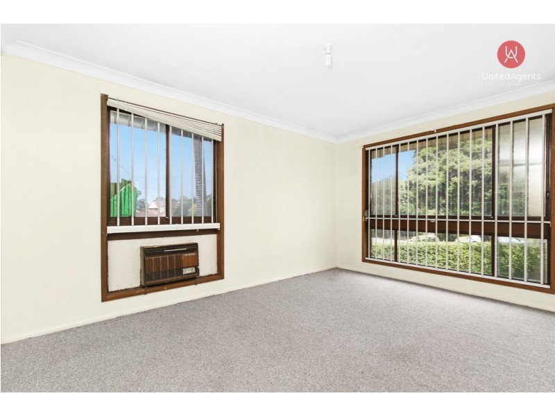 13 Pirie Close, Wakeley NSW 2176