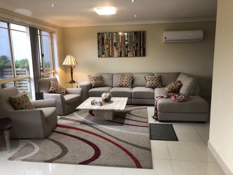 19 White Cliffs Ave, Hoxton Park NSW 2171