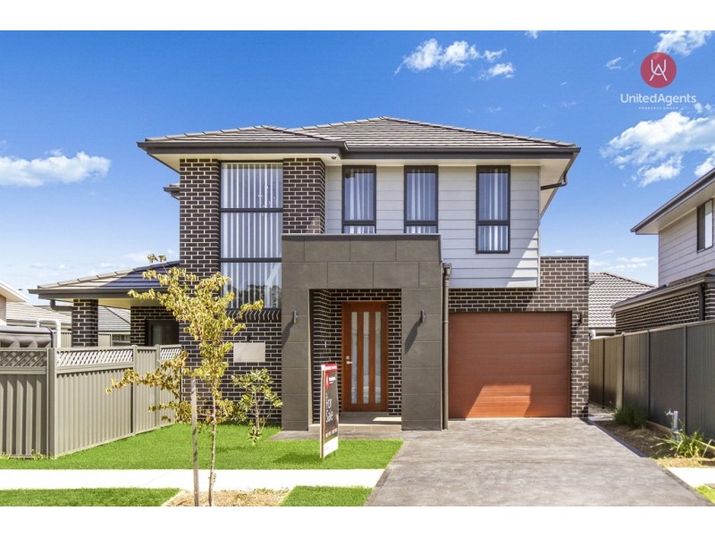112 Village Circuit, Gregory Hills NSW 2557