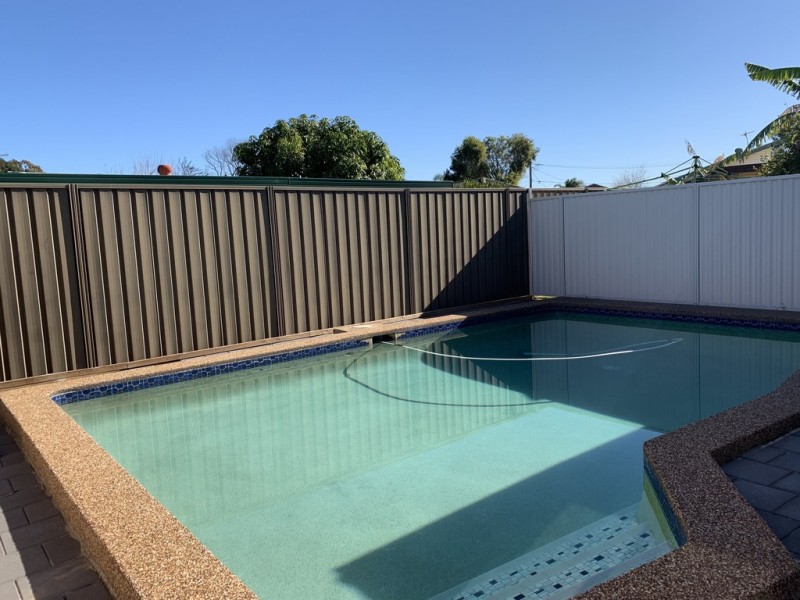 11 GOODACRE AVE, Fairfield West NSW 2165