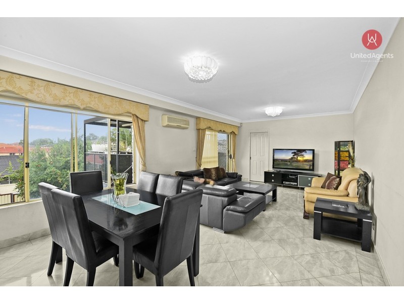 9 Wagstaff Street, Edensor Park NSW 2176