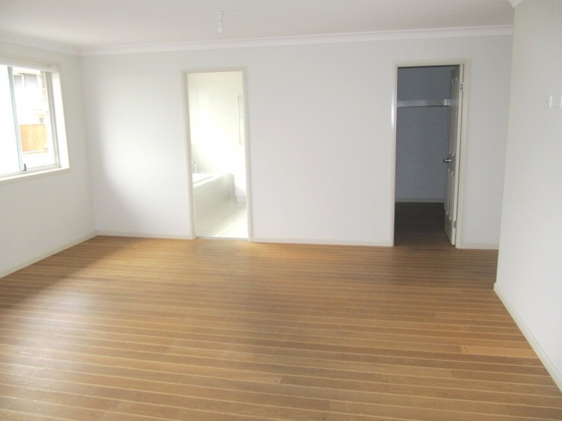 50 Montefiore Avenue, West Hoxton NSW 2171