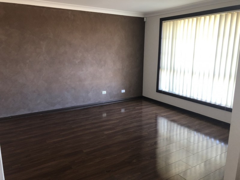 West Hoxton NSW 2171