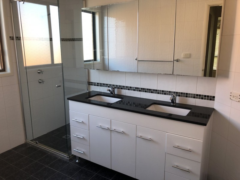 West Hoxton NSW 2171