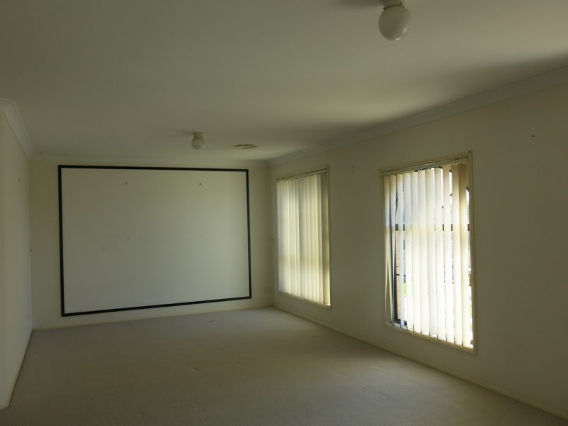 West Hoxton NSW 2171