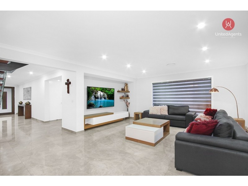 40 Mary Wade Place, Carnes Hill NSW 2171