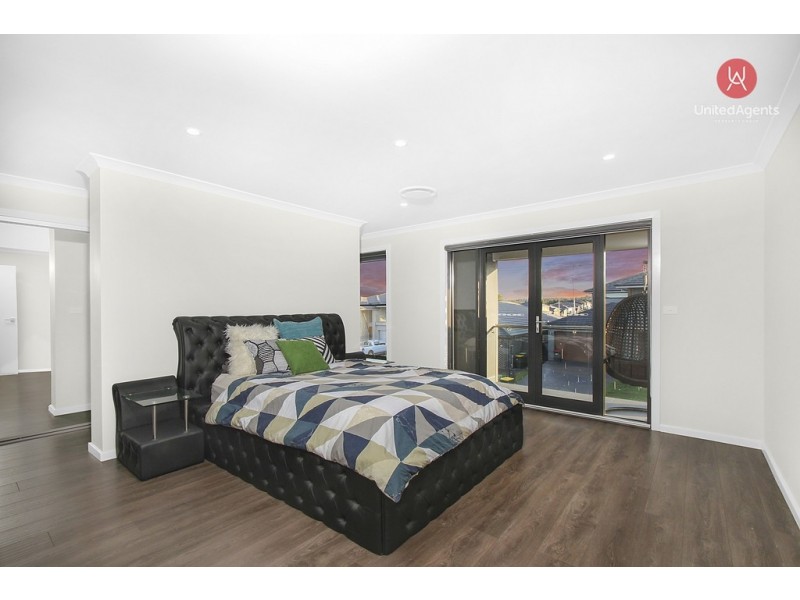 40 Mary Wade Place, Carnes Hill NSW 2171