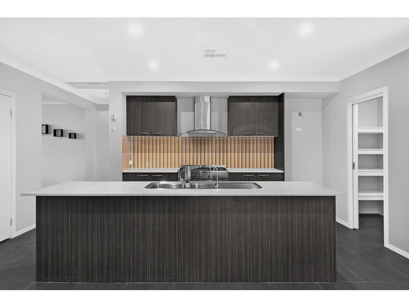 51 Mullenderree Street, Prestons NSW 2170