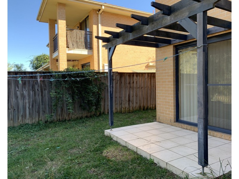 68 COFFS HARBOUR AVE, Hoxton Park NSW 2171