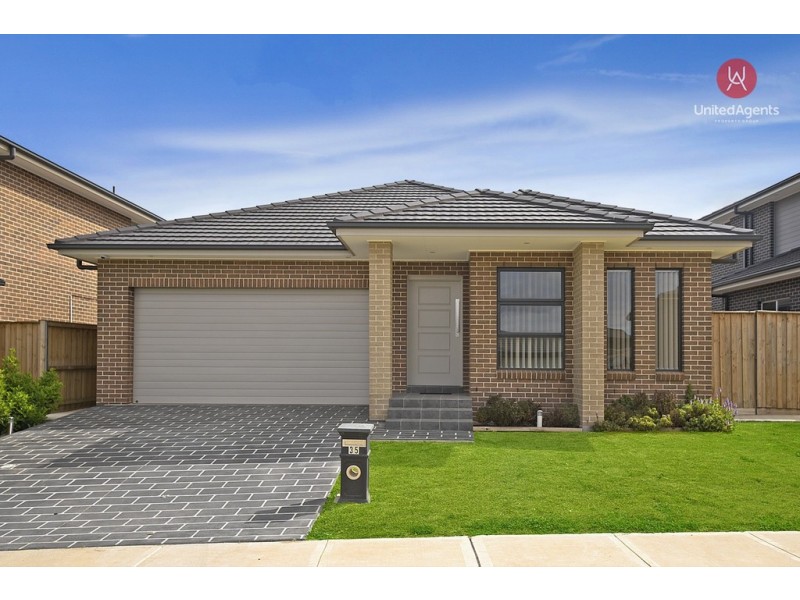 35 Lacey Road, Edmondson Park NSW 2174