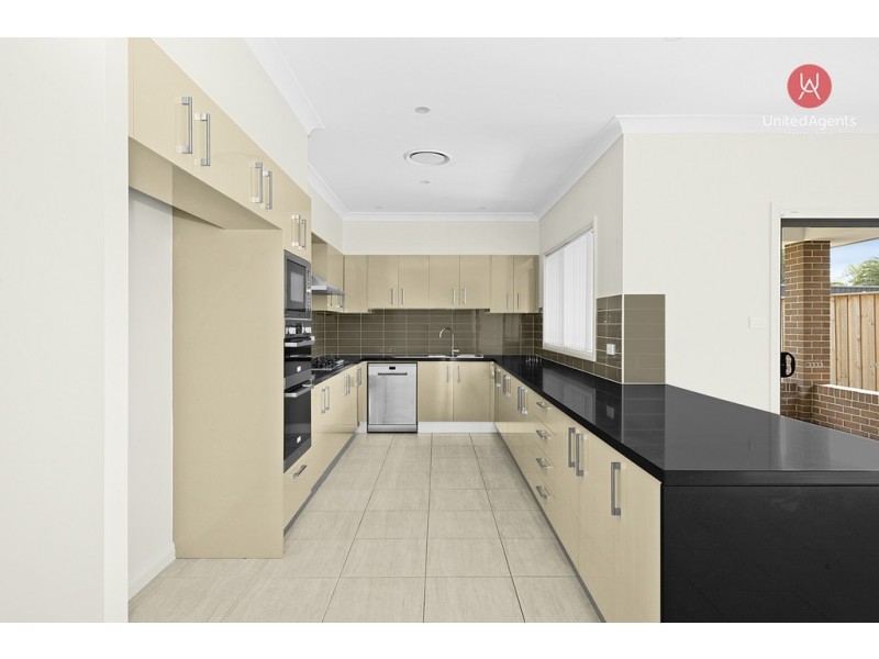 35 Lacey Road, Edmondson Park NSW 2174