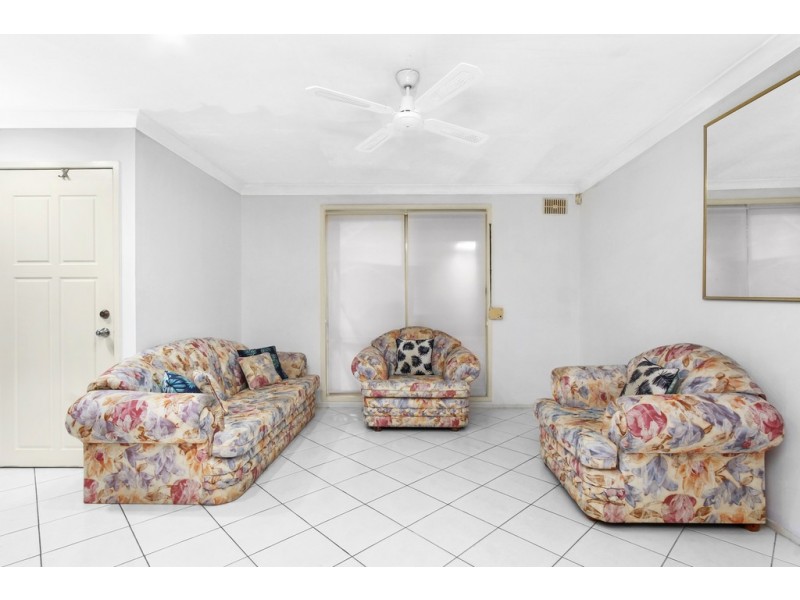 6 Gilgandra Road, Hoxton Park NSW 2171