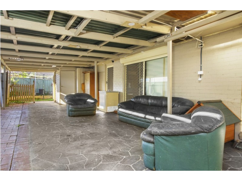 6 Gilgandra Road, Hoxton Park NSW 2171