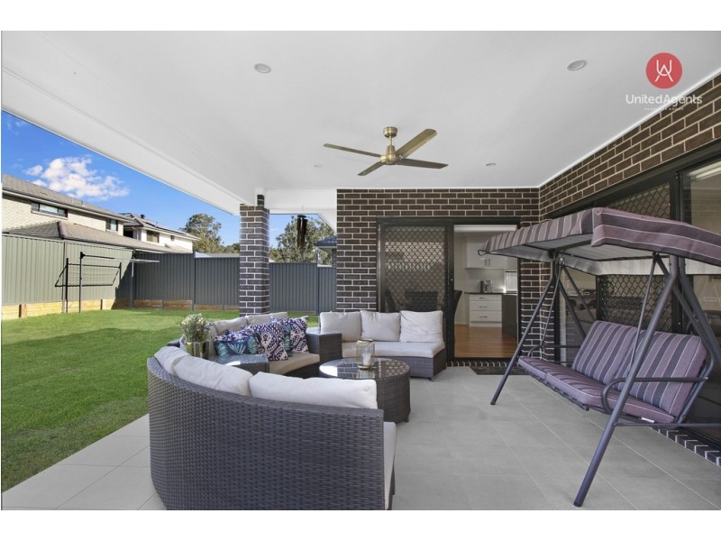 9 Leopold Street, Denham Court NSW 2565