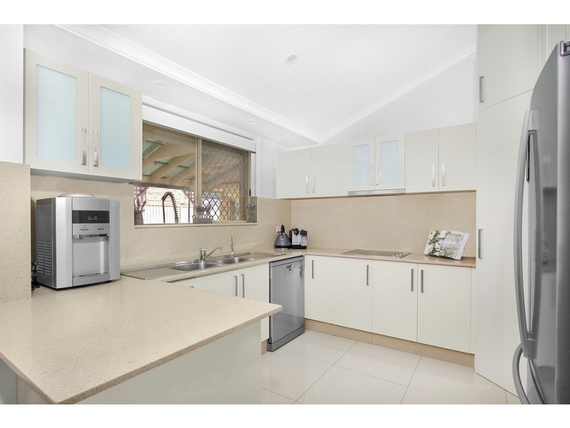 52 Coronation Drive, Green Valley NSW 2168