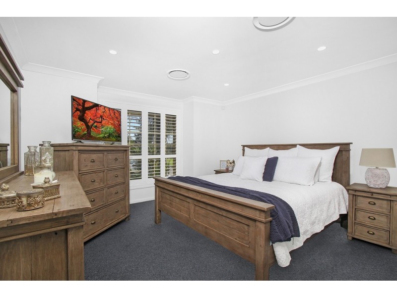 52 Coronation Drive, Green Valley NSW 2168