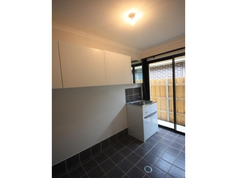 20 Easton Avenue, Spring Farm NSW 2570