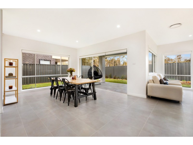 29 Commissioners Drive, Denham Court NSW 2565