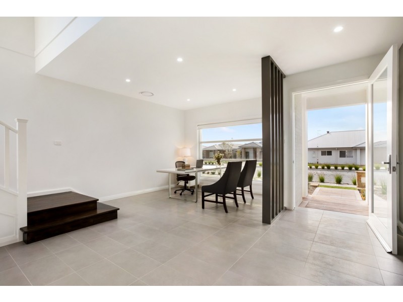 29 Commissioners Drive, Denham Court NSW 2565