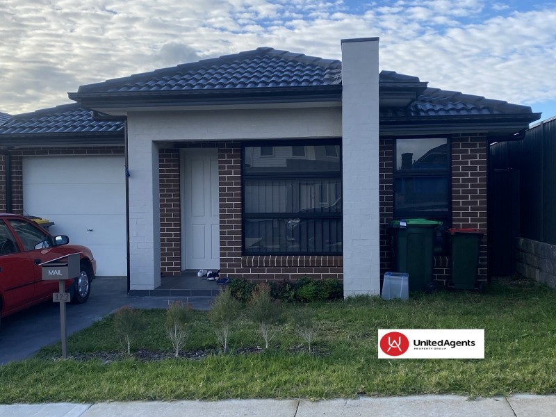 123 AUDLEY CIRCUIT, Gregory Hills NSW 2557