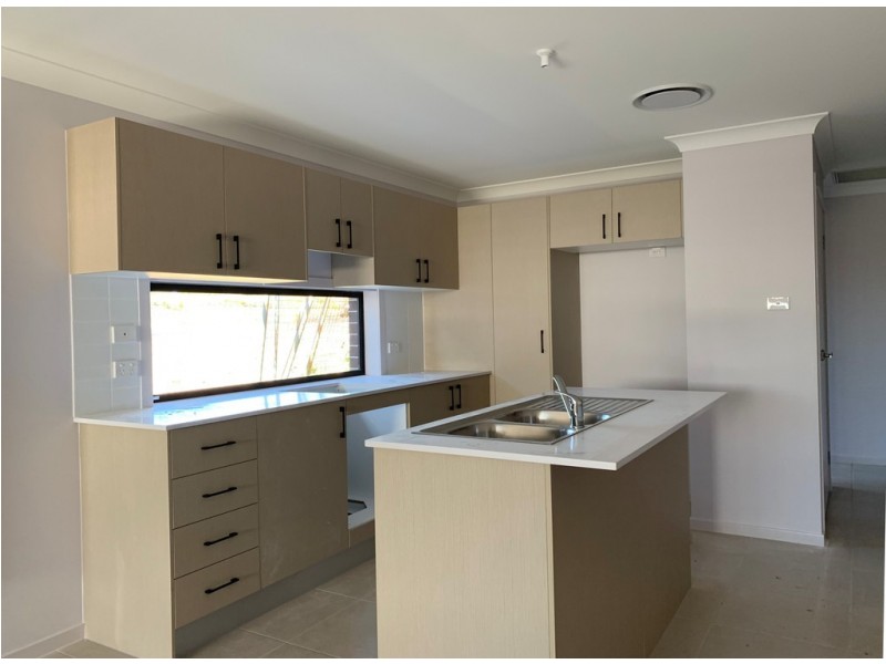 123 AUDLEY CIRCUIT, Gregory Hills NSW 2557