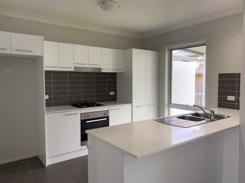 4 Donn Street, Middleton Grange NSW 2171