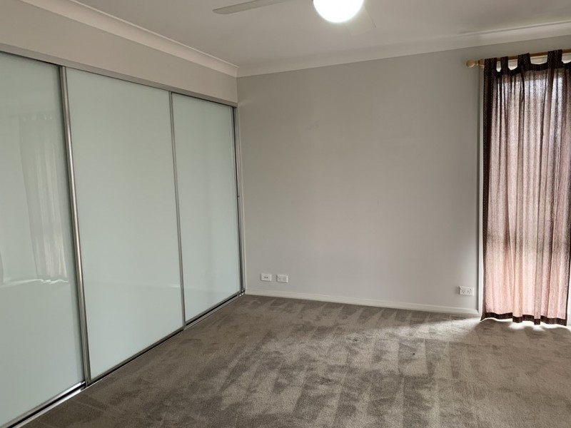 4 Donn Street, Middleton Grange NSW 2171