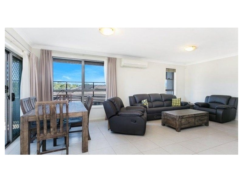 1 Glider Avenue, Middleton Grange NSW 2171