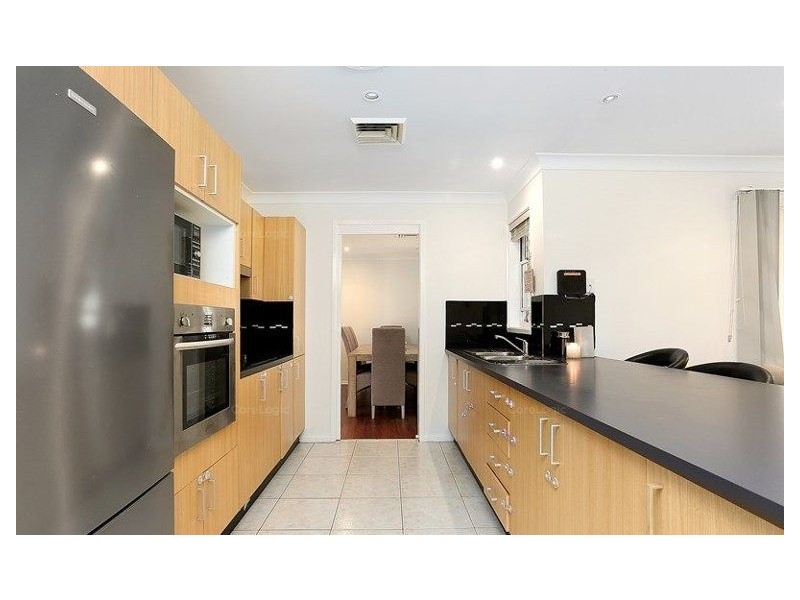 11 Julia Close, West Hoxton NSW 2171