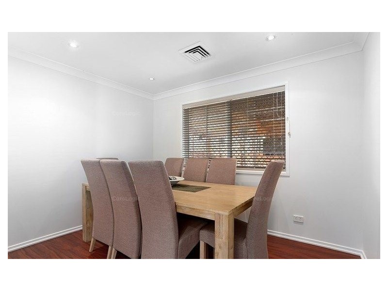 11 Julia Close, West Hoxton NSW 2171