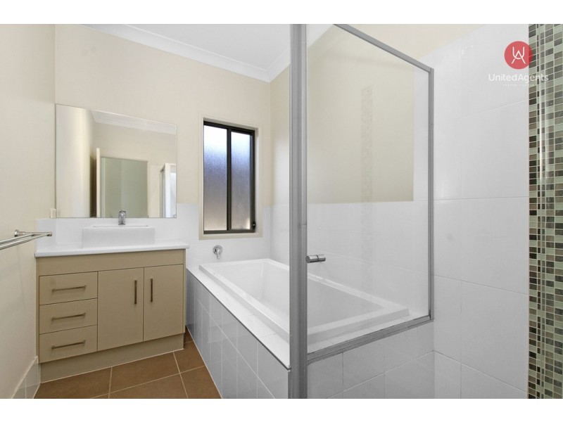 14 Radisich Loop, Oran Park NSW 2570