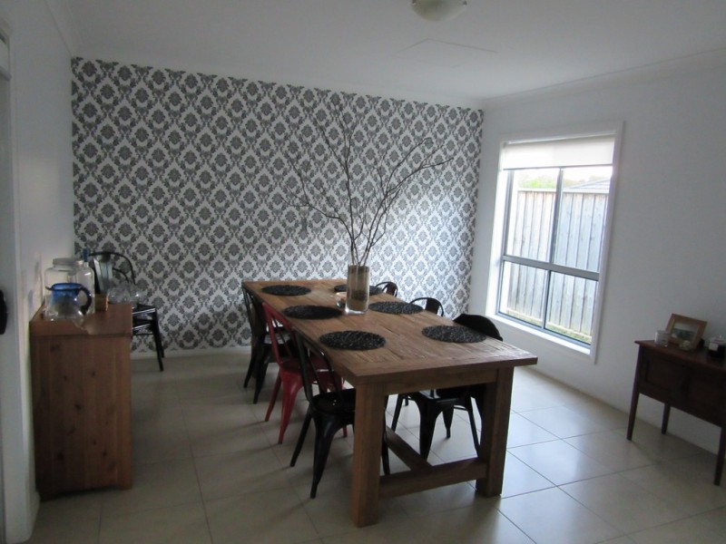 9 Truscott Avenue, Middleton Grange NSW 2171