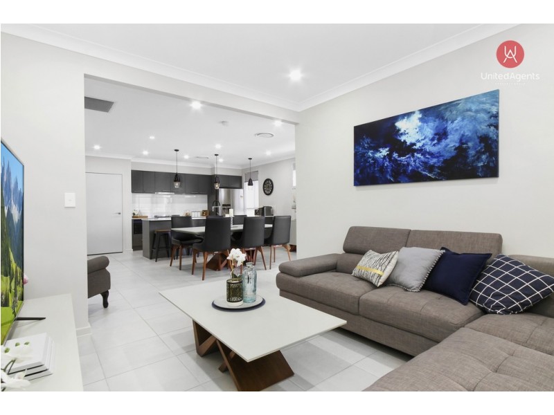 12 Fleet Street, Gregory Hills NSW 2557