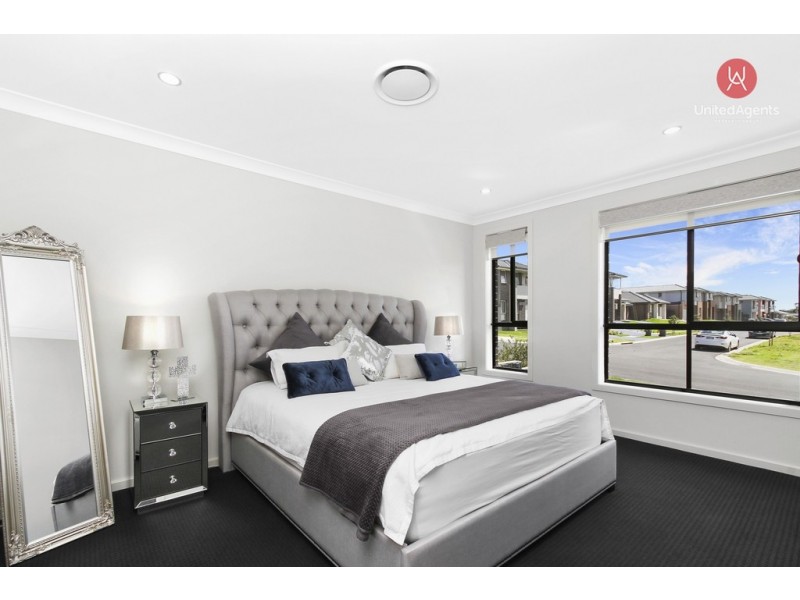 12 Fleet Street, Gregory Hills NSW 2557