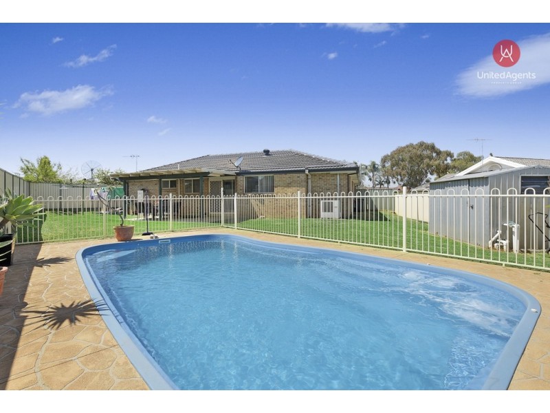 40 Osprey Avenue, Green Valley NSW 2168